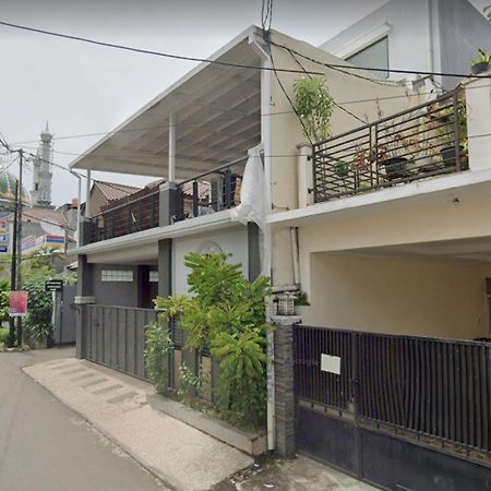 Oyo 91341 D'Phoenix Anggrek Syariah Residence Джакарта Екстериор снимка